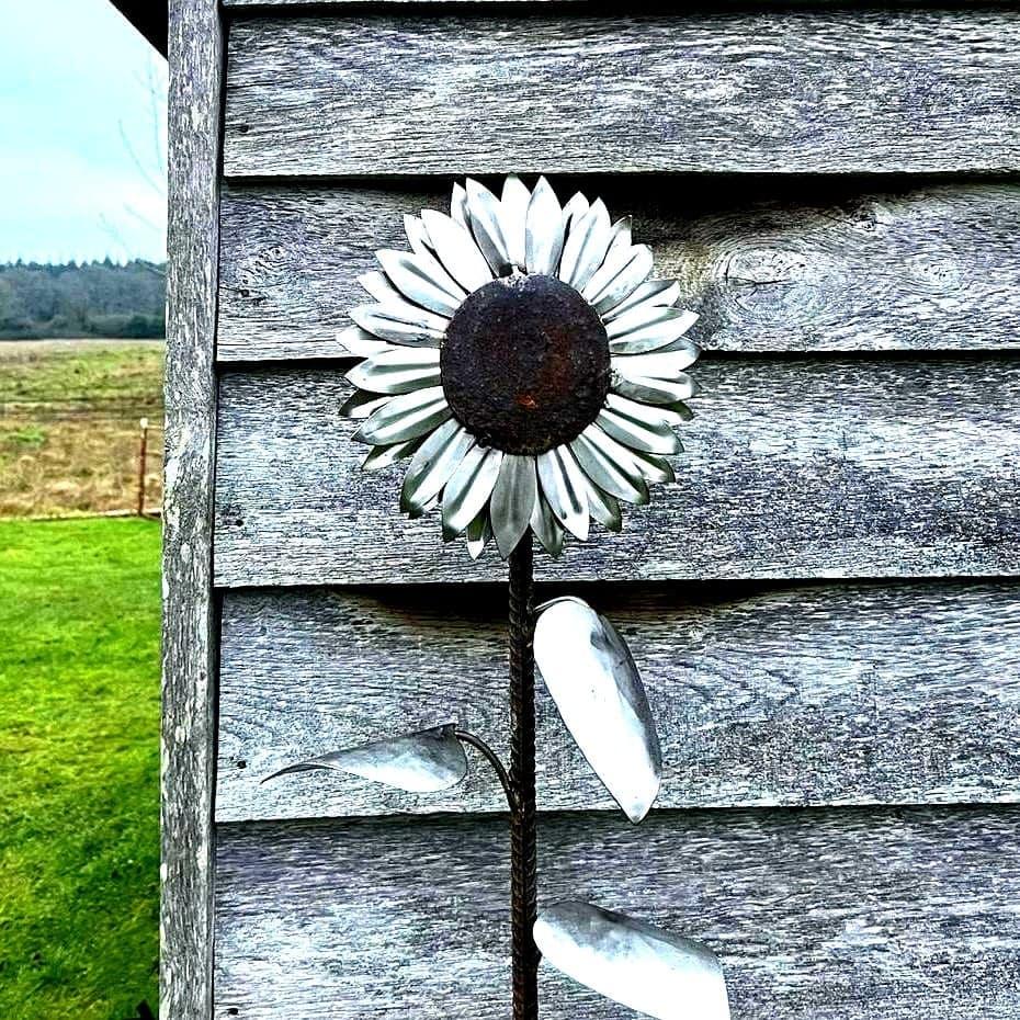 Sunflower — metal sculpture by Bunyan & Breeze